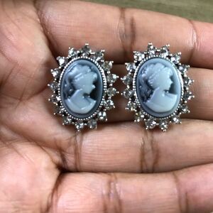 Vintage Oval Shapes White Silver Rhinestone Cameo Earrings